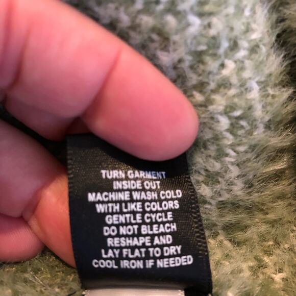 Torrid green white plaid fuzzy knit button front shacket jacket size 2 or 2X - Picture 10 of 14